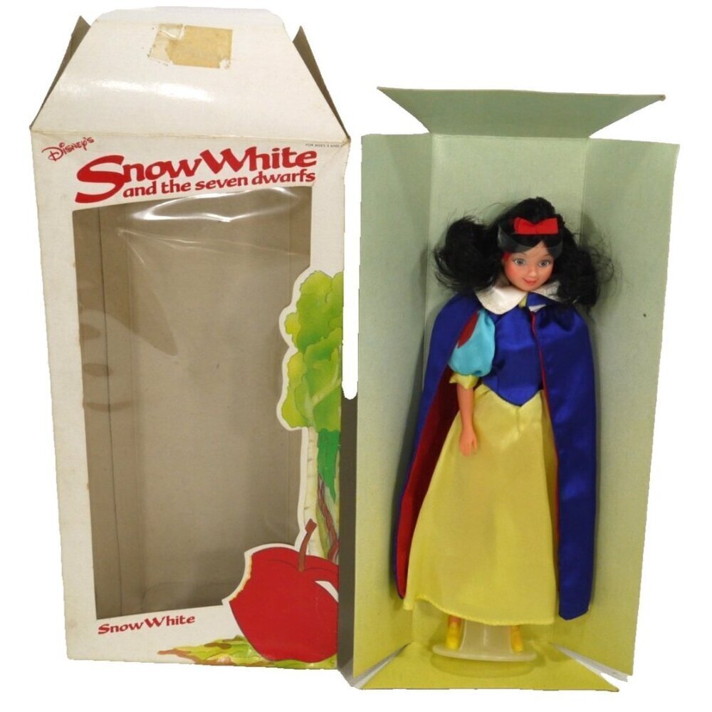 Vintage DISNEY Snow White & the Seven Dwarfs 11.5" doll BOX IS DAMAGED